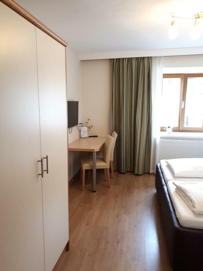 Pension Kreuzinger, 5310 Тифграбен Экстерьер фото